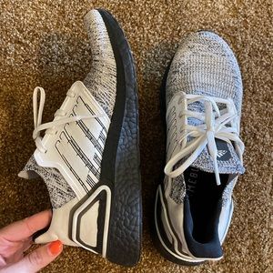 Womens Adidas Ultraboost  20 White/Black Size 9.5